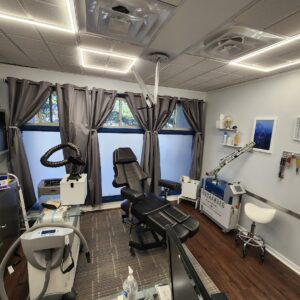 laser tattoo removal Austin treatment room
